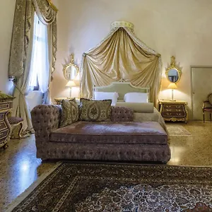 https://piano-nobile-palazzo-ca-bernardo.hotelslidodijesolo.com